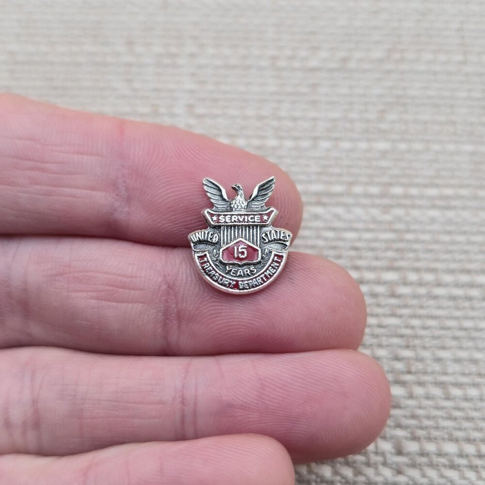 Sterling Silver United States Treasury Department 15 Year Pin A5035